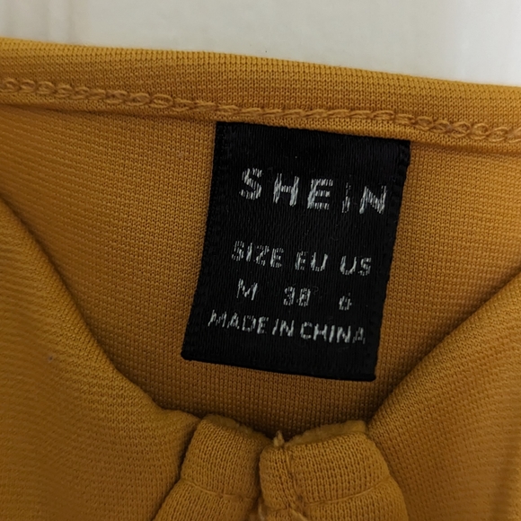 Mustard colored Maxi Dress with floral lace medium - Picture 3 of 5